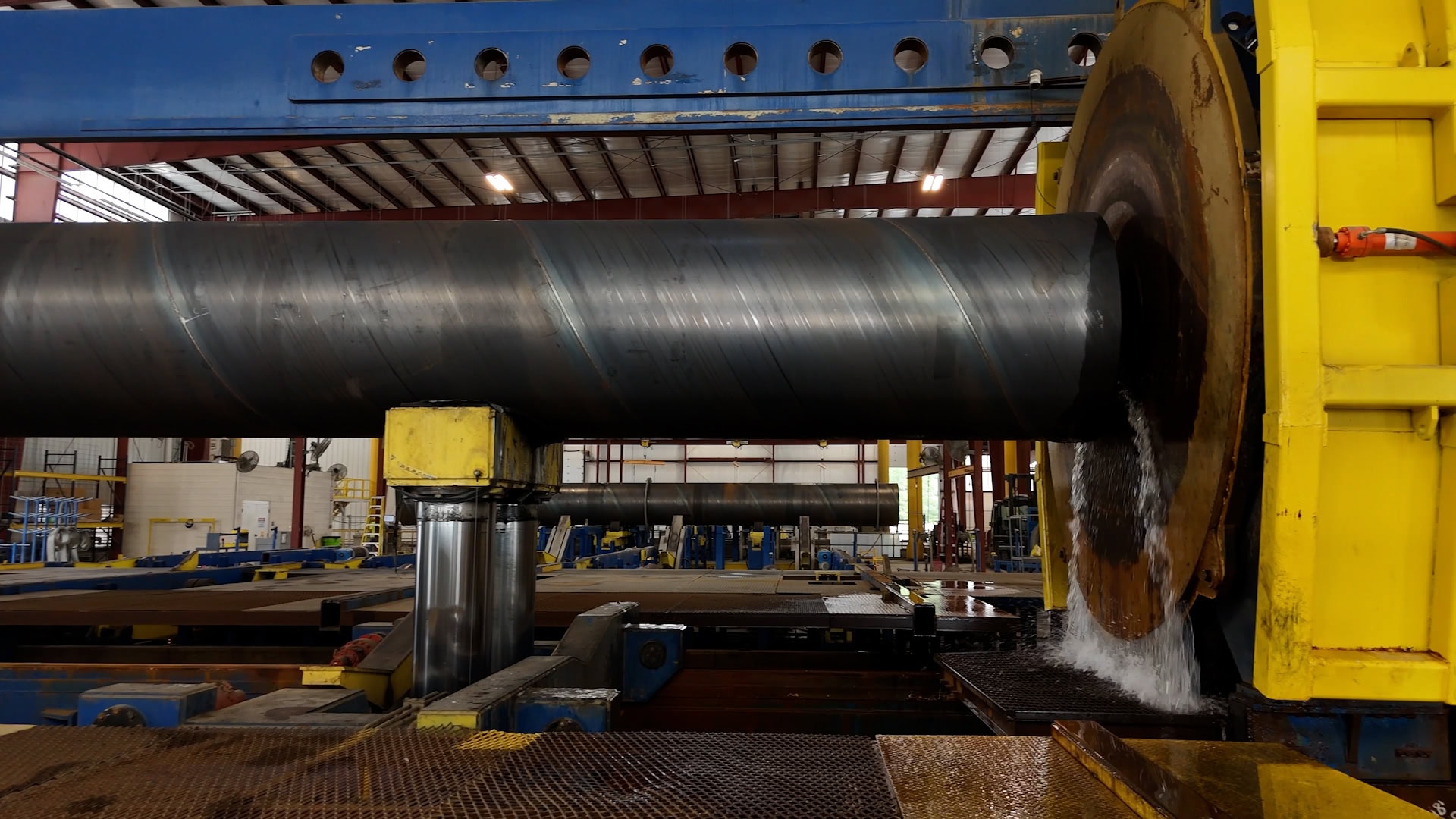 Hydrostatic testing of steel water pipe