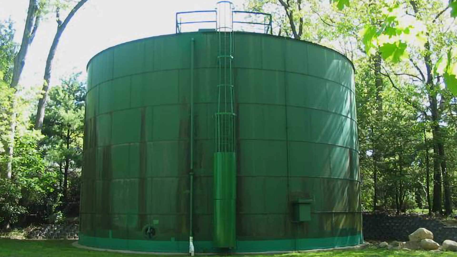 Valley View steel water storage tank in Ridgewood, New Jersey, in service since 1901.